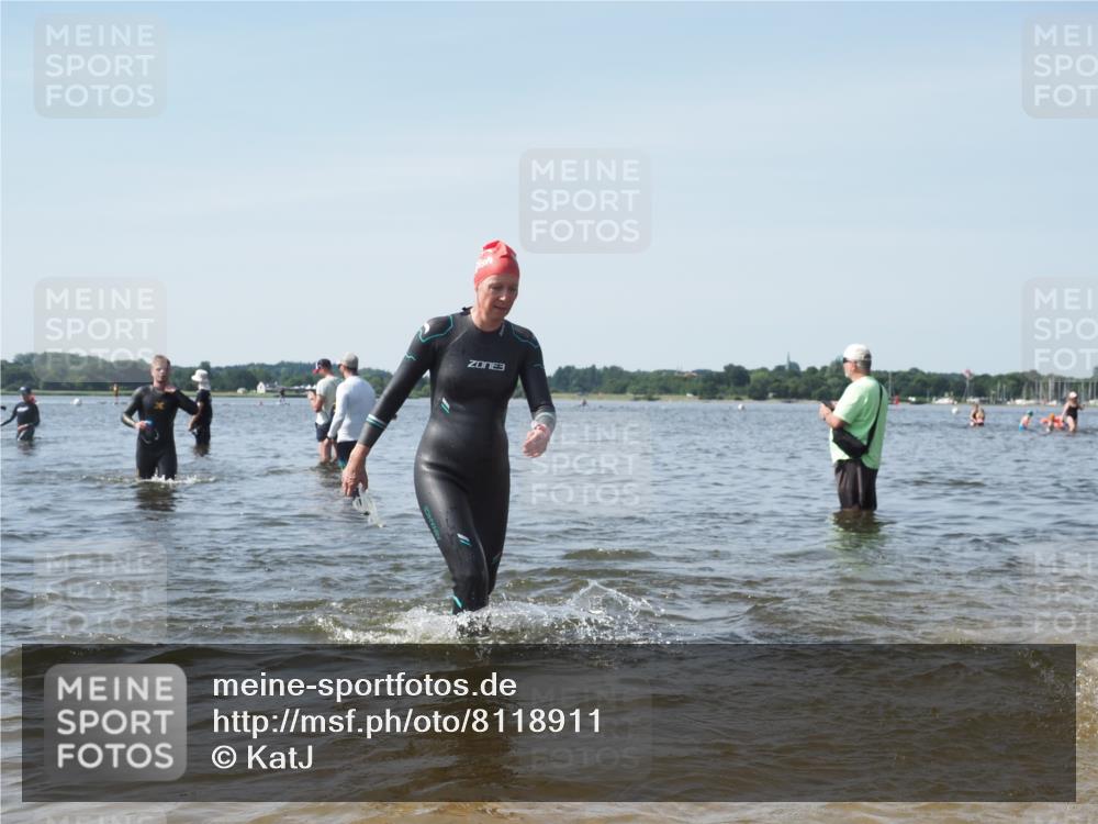 22.06.2025 - Viking Triathlon KatJ http://msf.ph/oto/8118911 22.06.2025 10:46:14 Schwimmen 121, 144, 213, 217, 225, 406, 525, 647 meine-sportfotos.de