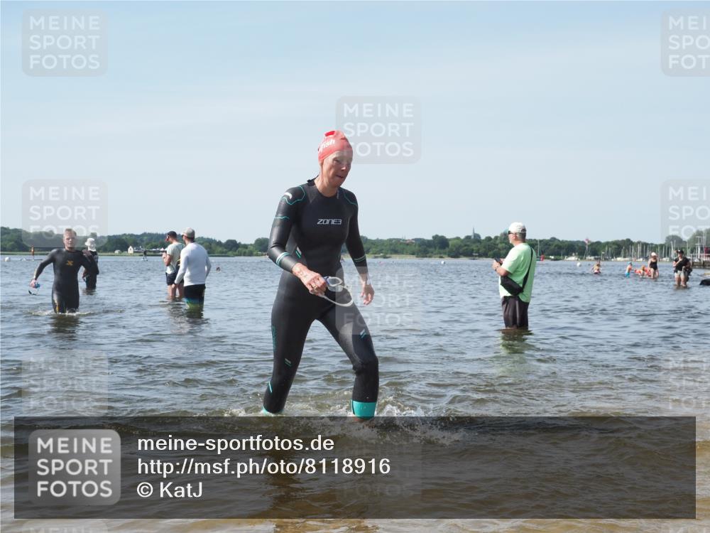 22.06.2025 - Viking Triathlon KatJ http://msf.ph/oto/8118916 22.06.2025 10:46:15 Schwimmen 121, 144, 213, 225, 406, 525, 647 meine-sportfotos.de