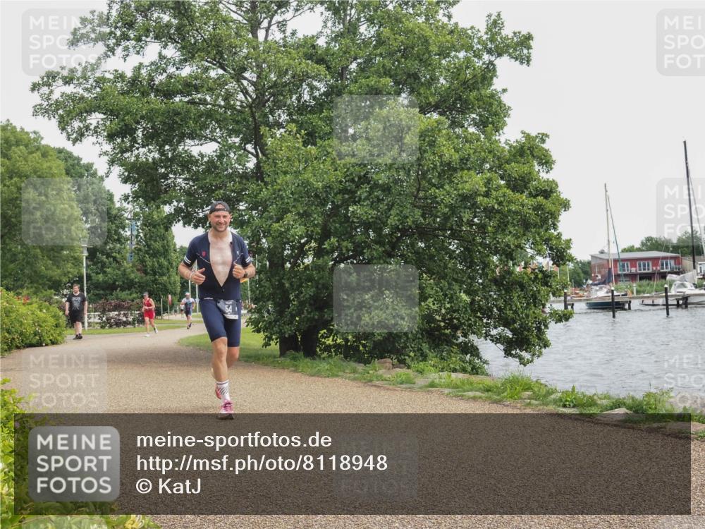 22.06.2025 - Viking Triathlon KatJ http://msf.ph/oto/8118948 22.06.2025 15:12:15 Laufen 54 meine-sportfotos.de