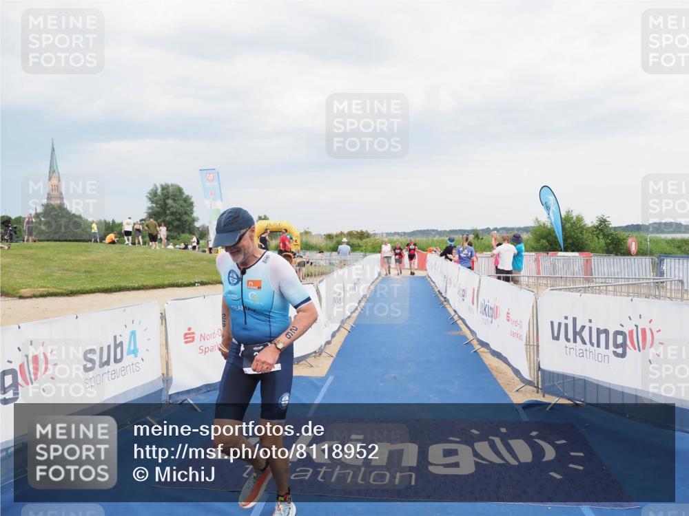 22.06.2025 - Viking Triathlon MichiJ http://msf.ph/oto/8118952 22.06.2025 16:59:21 Ziel 26 meine-sportfotos.de