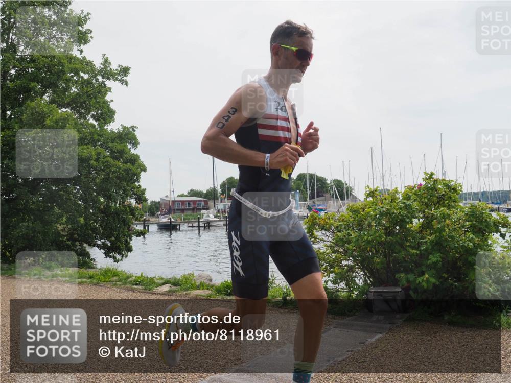 22.06.2025 - Viking Triathlon KatJ http://msf.ph/oto/8118961 22.06.2025 12:57:01 Laufen 340 meine-sportfotos.de