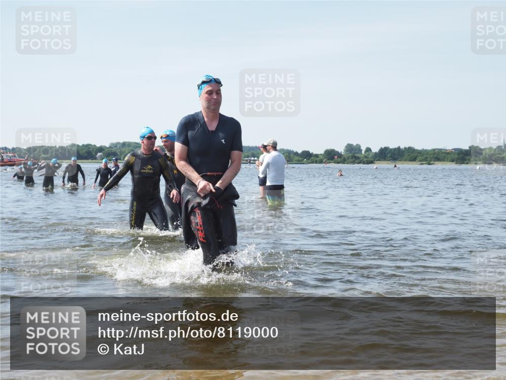22.06.2025 - Viking Triathlon KatJ http://msf.ph/oto/8119000 22.06.2025 10:46:25 Schwimmen 60, 121, 213, 225, 406 meine-sportfotos.de