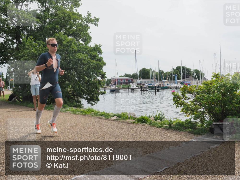 22.06.2025 - Viking Triathlon KatJ http://msf.ph/oto/8119001 22.06.2025 12:57:07 Laufen 152 meine-sportfotos.de