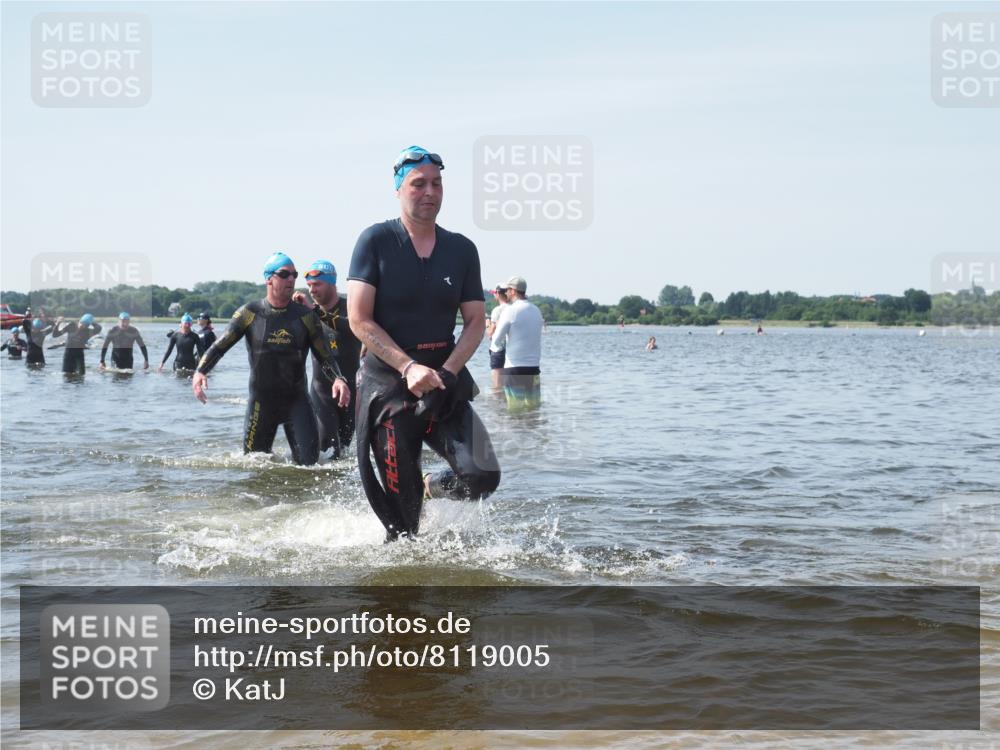 22.06.2025 - Viking Triathlon KatJ http://msf.ph/oto/8119005 22.06.2025 10:46:26 Schwimmen 60, 121, 213, 225, 333, 406 meine-sportfotos.de