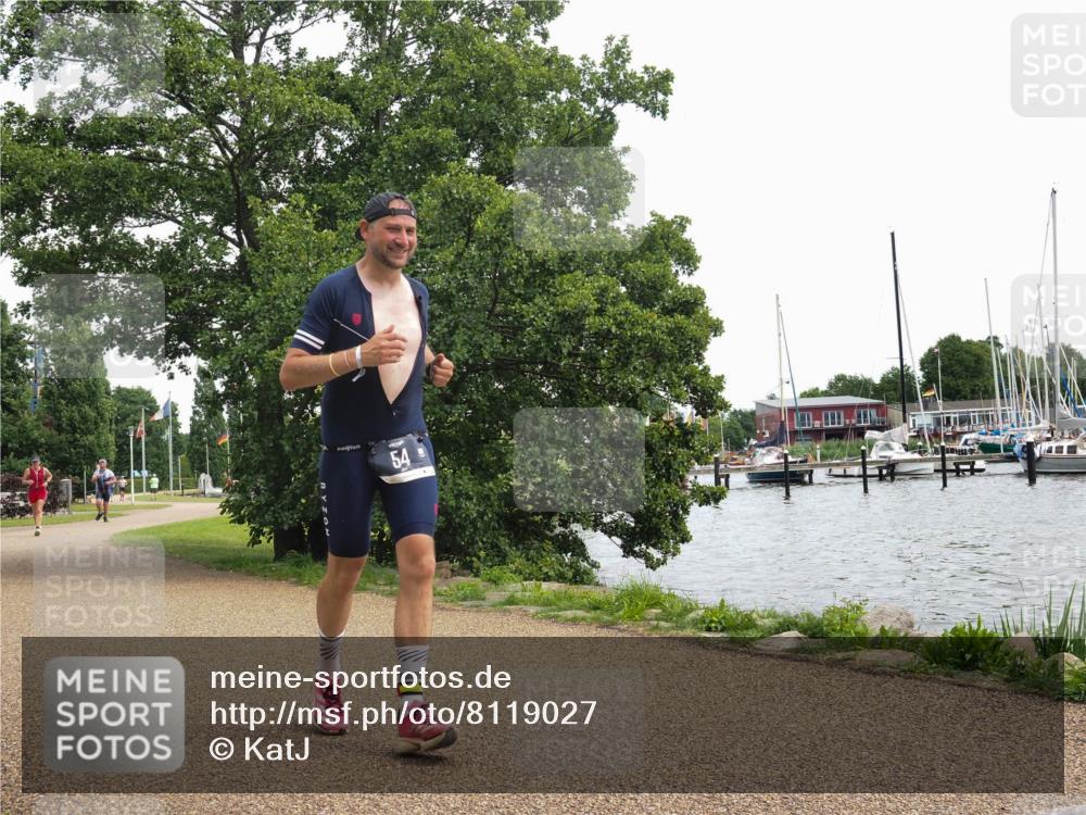 22.06.2025 - Viking Triathlon KatJ http://msf.ph/oto/8119027 22.06.2025 15:12:16 Laufen 54 meine-sportfotos.de
