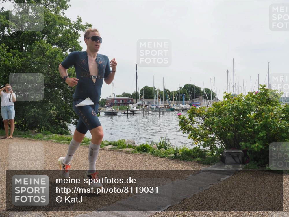 22.06.2025 - Viking Triathlon KatJ http://msf.ph/oto/8119031 22.06.2025 12:57:07 Laufen 152 meine-sportfotos.de