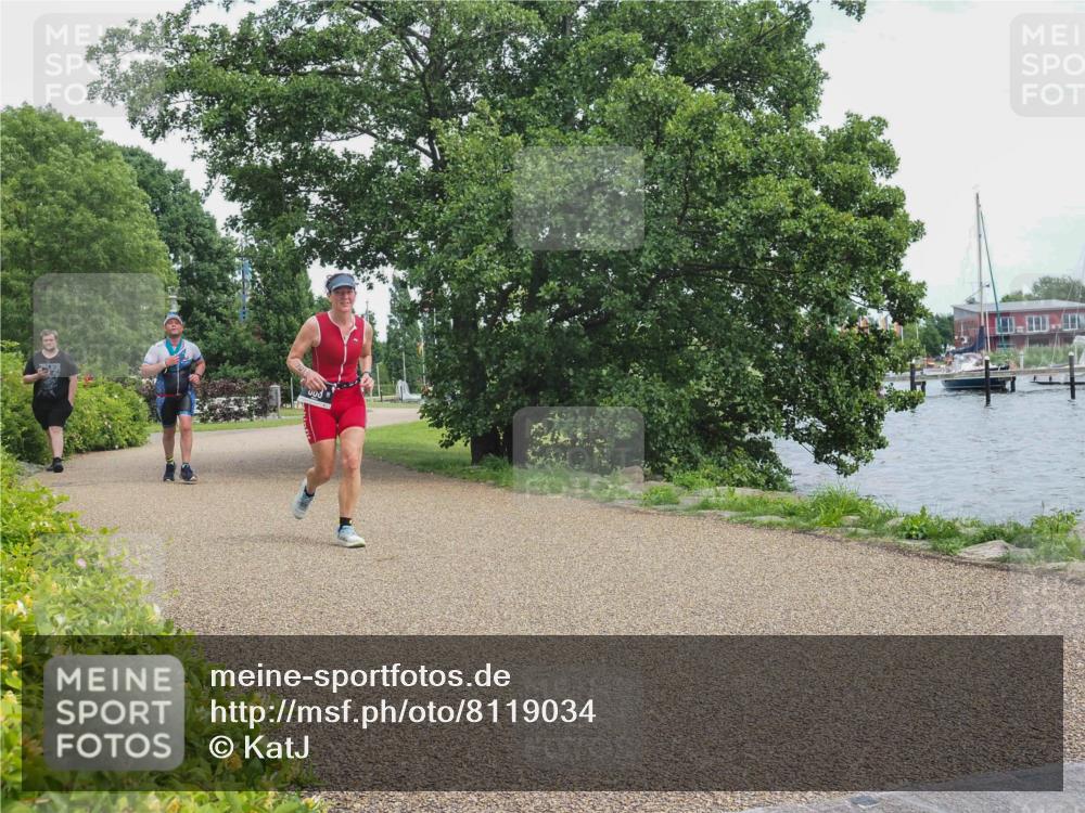 22.06.2025 - Viking Triathlon KatJ http://msf.ph/oto/8119034 22.06.2025 15:12:25 Laufen 353, 627 meine-sportfotos.de
