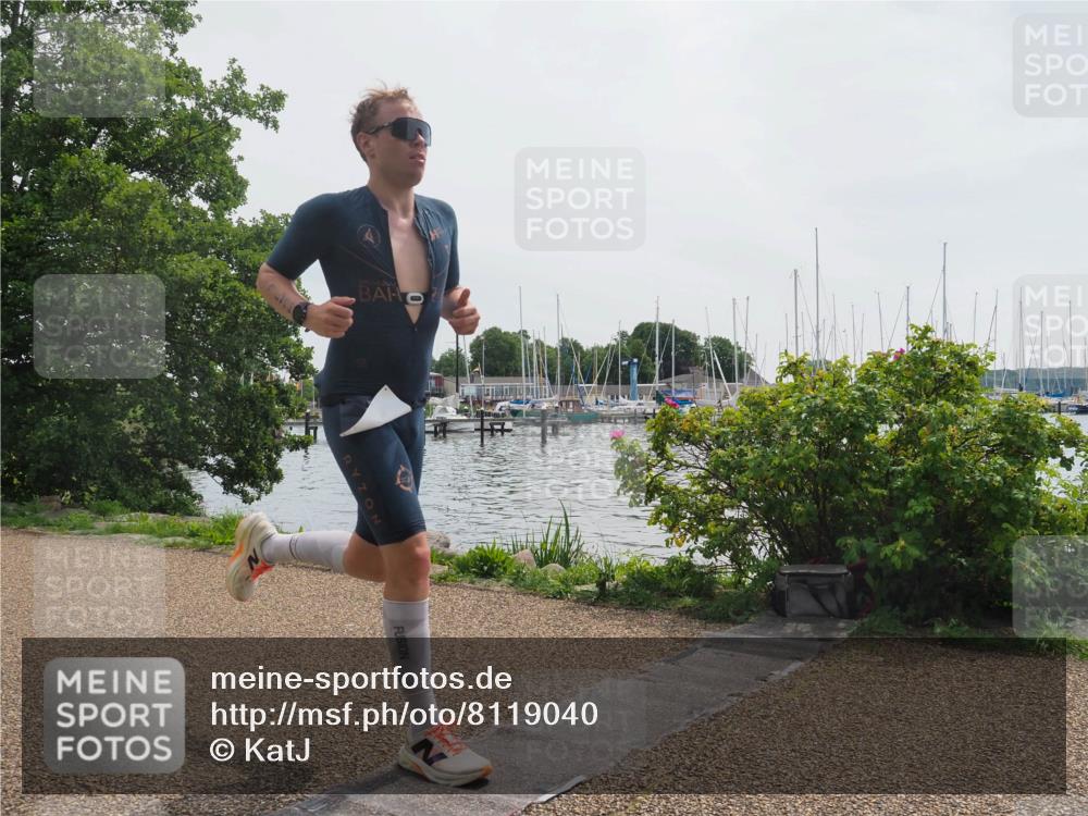 22.06.2025 - Viking Triathlon KatJ http://msf.ph/oto/8119040 22.06.2025 12:57:08 Laufen 152 meine-sportfotos.de