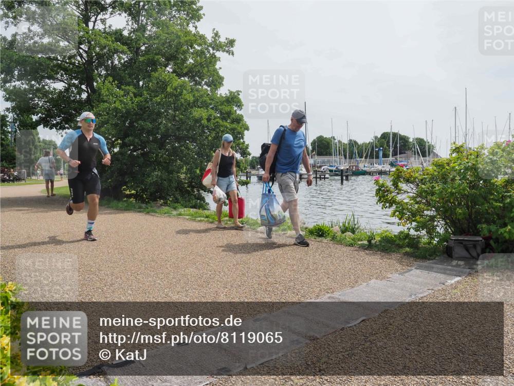 22.06.2025 - Viking Triathlon KatJ http://msf.ph/oto/8119065 22.06.2025 12:57:18 Laufen 458 meine-sportfotos.de