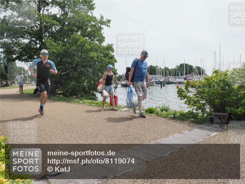 22.06.2025 - Viking Triathlon KatJ http://msf.ph/oto/8119074 22.06.2025 12:57:18 Laufen 458 meine-sportfotos.de