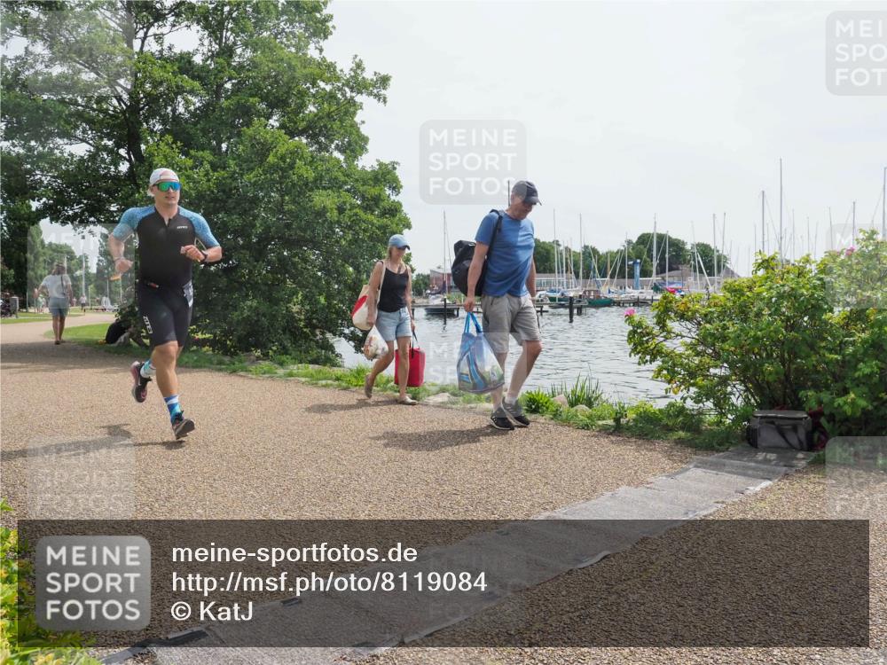 22.06.2025 - Viking Triathlon KatJ http://msf.ph/oto/8119084 22.06.2025 12:57:19 Laufen 458 meine-sportfotos.de
