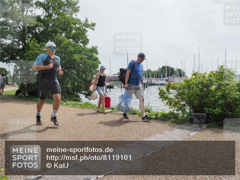 22.06.2025 - Viking Triathlon KatJ http://msf.ph/oto/8119101 22.06.2025 12:57:19 Laufen 458 meine-sportfotos.de