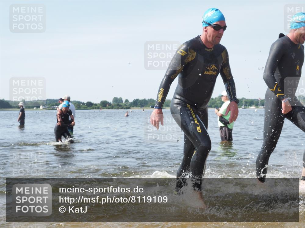 22.06.2025 - Viking Triathlon KatJ http://msf.ph/oto/8119109 22.06.2025 10:46:30 Schwimmen 60, 143, 225, 333, 406, 479 meine-sportfotos.de
