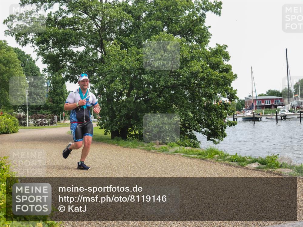 22.06.2025 - Viking Triathlon KatJ http://msf.ph/oto/8119146 22.06.2025 15:12:27 Laufen 353, 627 meine-sportfotos.de