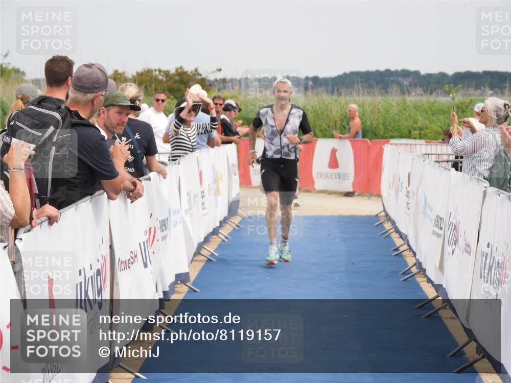 22.06.2025 - Viking Triathlon MichiJ http://msf.ph/oto/8119157 22.06.2025 15:09:07 Ziel 17 meine-sportfotos.de
