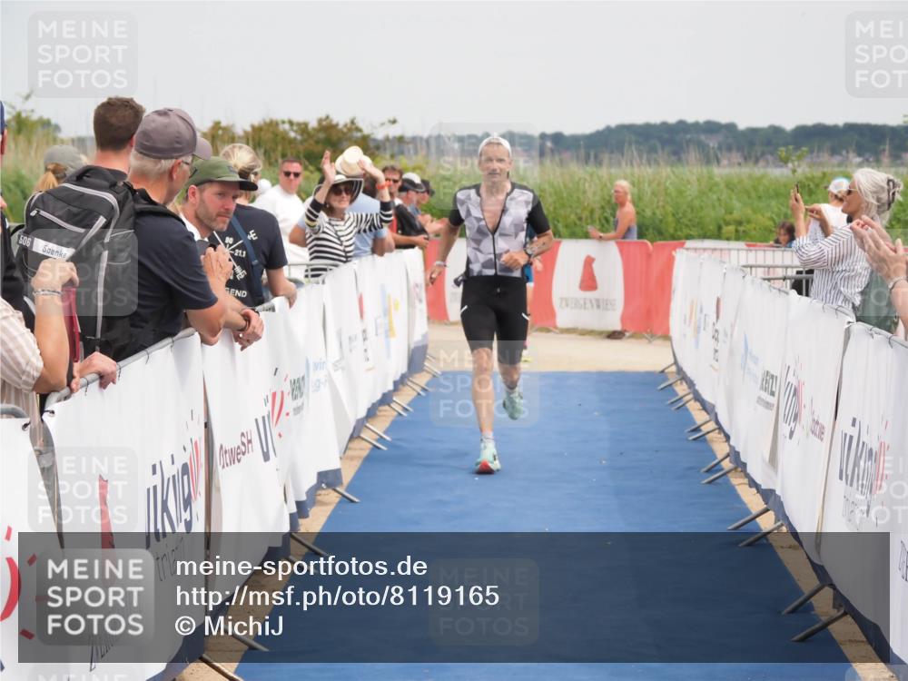 22.06.2025 - Viking Triathlon MichiJ http://msf.ph/oto/8119165 22.06.2025 15:09:07 Ziel 17 meine-sportfotos.de