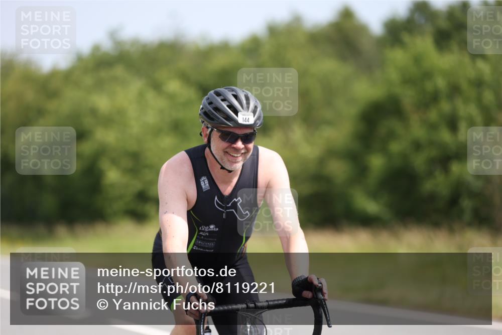 22.06.2025 - Viking Triathlon Yannick Fuchs http://msf.ph/oto/8119221 22.06.2025 11:44:15 Radfahren 121, 144, 471, 543 meine-sportfotos.de