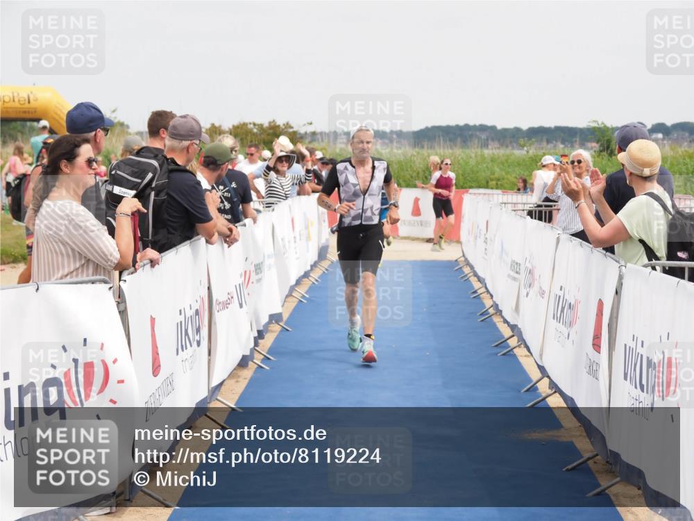 22.06.2025 - Viking Triathlon MichiJ http://msf.ph/oto/8119224 22.06.2025 15:09:08 Ziel 17 meine-sportfotos.de