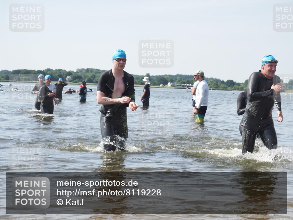 22.06.2025 - Viking Triathlon KatJ http://msf.ph/oto/8119228 22.06.2025 10:46:42 Schwimmen 143, 206, 333, 479, 498, 515 meine-sportfotos.de
