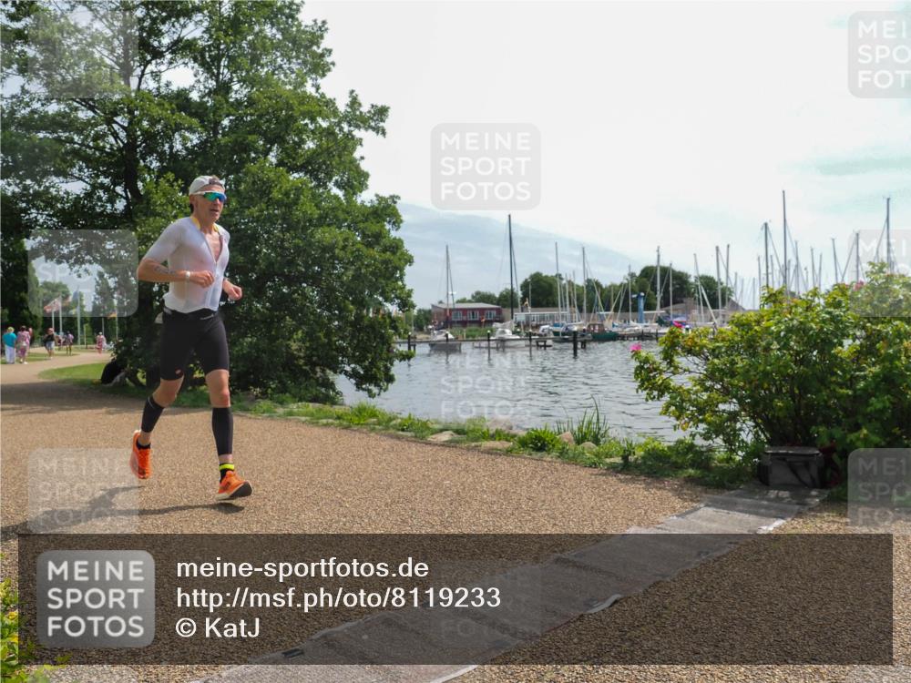 22.06.2025 - Viking Triathlon KatJ http://msf.ph/oto/8119233 22.06.2025 12:57:37 Laufen 381 meine-sportfotos.de