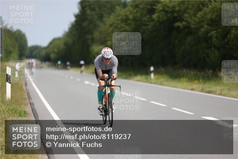 22.06.2025 - Viking Triathlon Yannick Fuchs http://msf.ph/oto/8119237 22.06.2025 11:44:17 Radfahren 144, 471, 543 meine-sportfotos.de