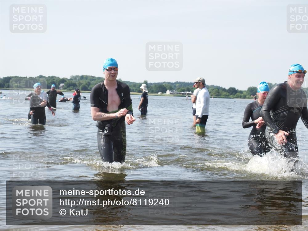 22.06.2025 - Viking Triathlon KatJ http://msf.ph/oto/8119240 22.06.2025 10:46:42 Schwimmen 143, 206, 333, 479, 498, 515 meine-sportfotos.de