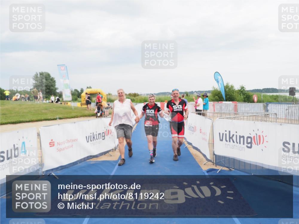 22.06.2025 - Viking Triathlon MichiJ http://msf.ph/oto/8119242 22.06.2025 16:59:30 Ziel 640 meine-sportfotos.de