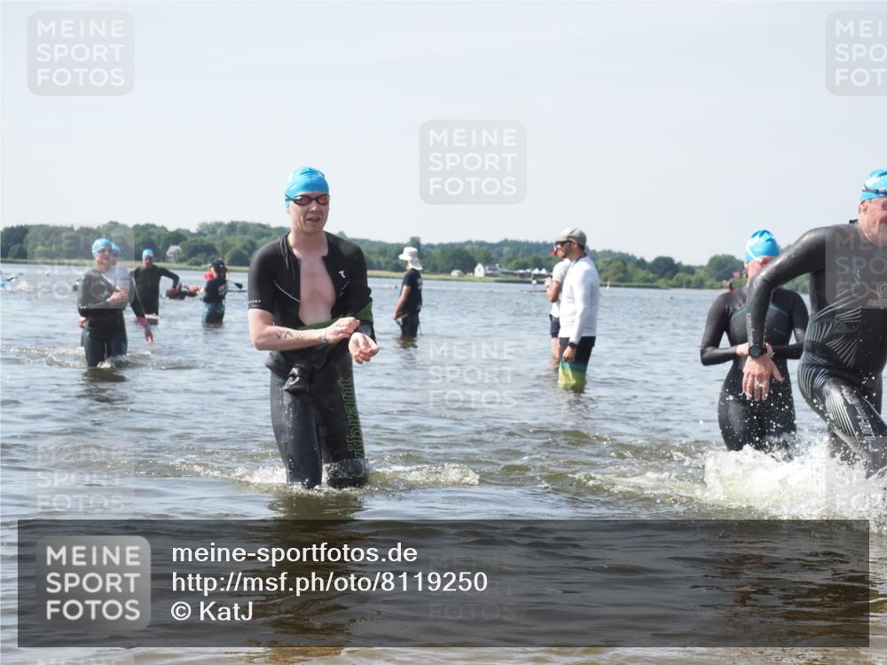 22.06.2025 - Viking Triathlon KatJ http://msf.ph/oto/8119250 22.06.2025 10:46:42 Schwimmen 143, 206, 333, 479, 498, 515 meine-sportfotos.de