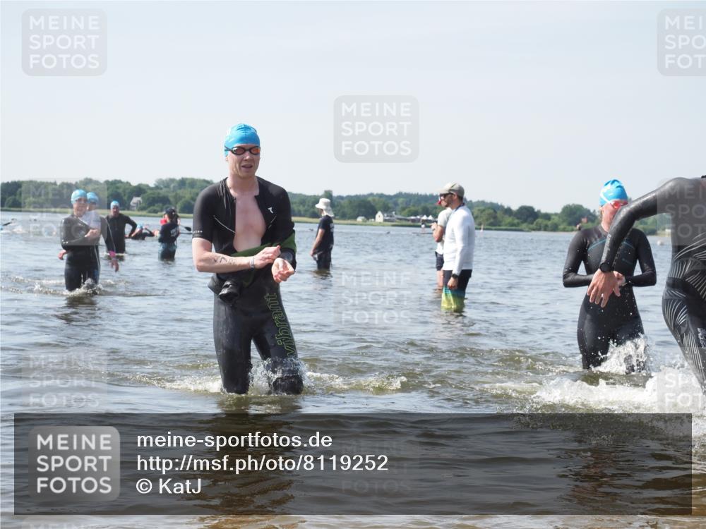 22.06.2025 - Viking Triathlon KatJ http://msf.ph/oto/8119252 22.06.2025 10:46:42 Schwimmen 143, 206, 333, 479, 498, 515 meine-sportfotos.de