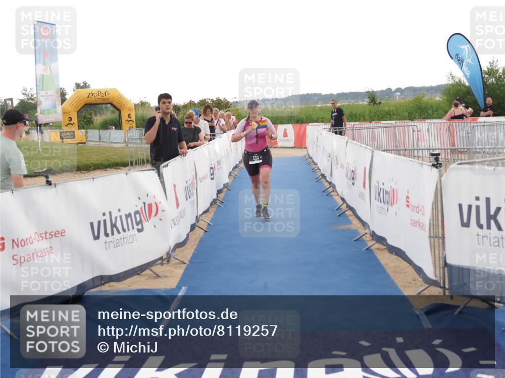 22.06.2025 - Viking Triathlon MichiJ http://msf.ph/oto/8119257 22.06.2025 16:28:27 Ziel 503 meine-sportfotos.de
