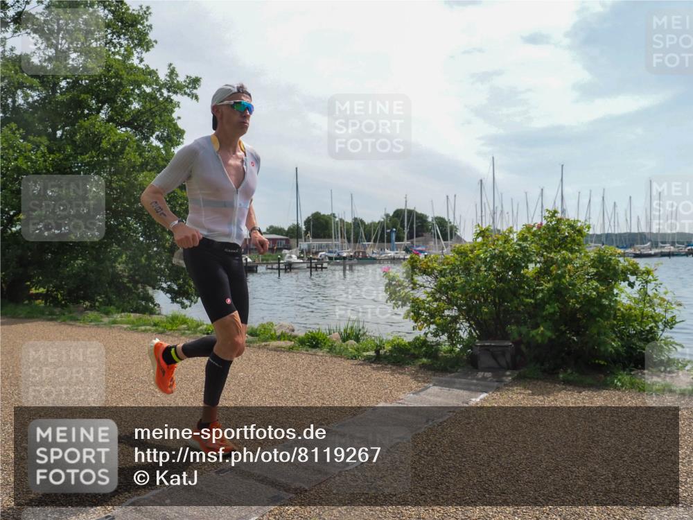 22.06.2025 - Viking Triathlon KatJ http://msf.ph/oto/8119267 22.06.2025 12:57:37 Laufen 381 meine-sportfotos.de