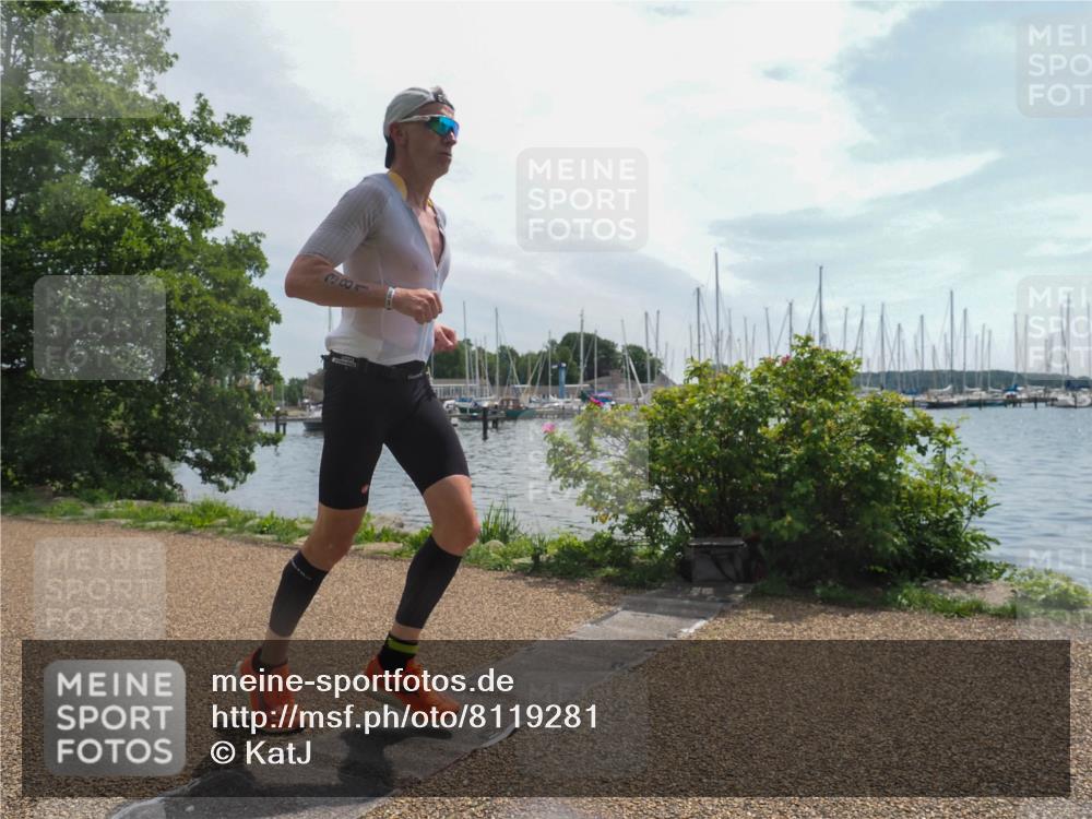 22.06.2025 - Viking Triathlon KatJ http://msf.ph/oto/8119281 22.06.2025 12:57:38 Laufen 381 meine-sportfotos.de