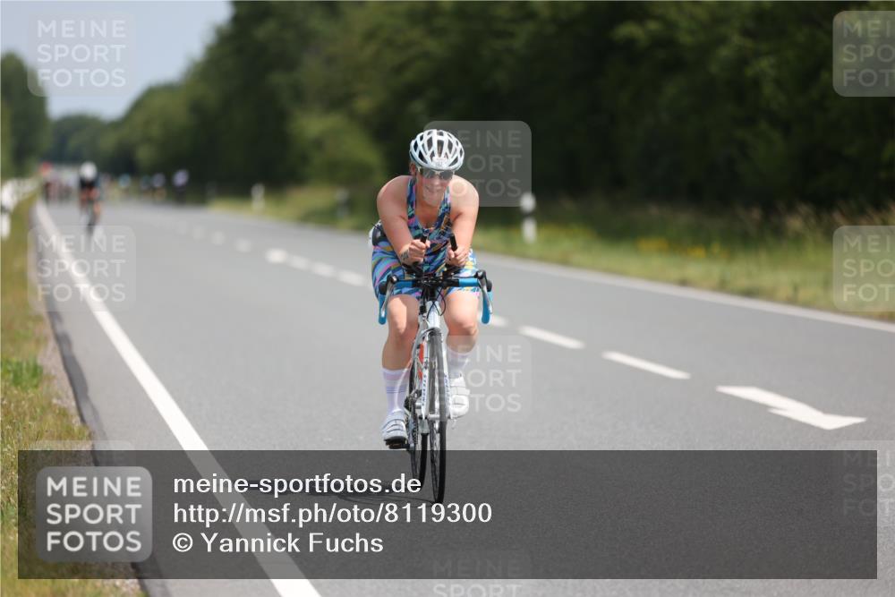 22.06.2025 - Viking Triathlon Yannick Fuchs http://msf.ph/oto/8119300 22.06.2025 11:44:30 Radfahren 24, 85, 114, 192, 228, 383, 552, 603 meine-sportfotos.de