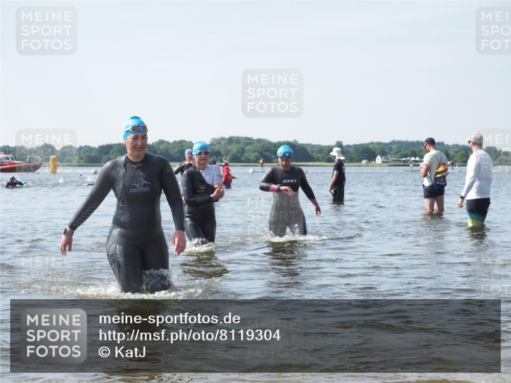 22.06.2025 - Viking Triathlon KatJ http://msf.ph/oto/8119304 22.06.2025 10:46:47 Schwimmen 143, 206, 333, 479, 498, 515 meine-sportfotos.de