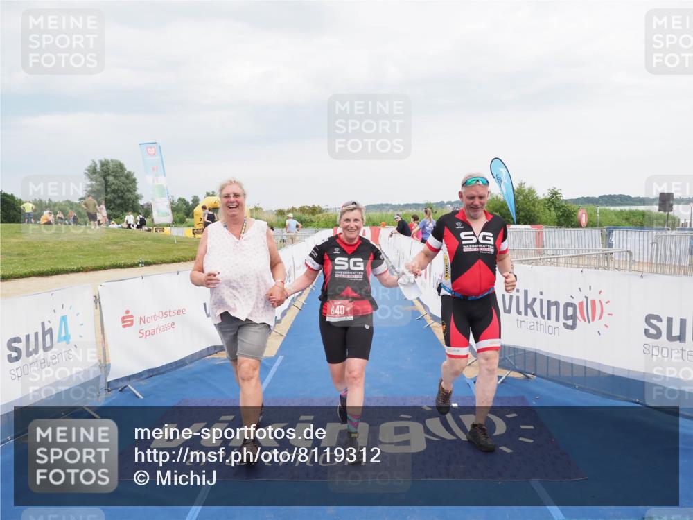 22.06.2025 - Viking Triathlon MichiJ http://msf.ph/oto/8119312 22.06.2025 16:59:32 Ziel 640 meine-sportfotos.de