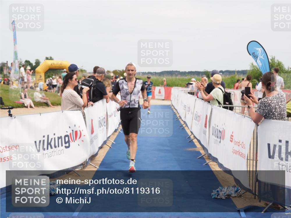 22.06.2025 - Viking Triathlon MichiJ http://msf.ph/oto/8119316 22.06.2025 15:09:10 Ziel 17 meine-sportfotos.de