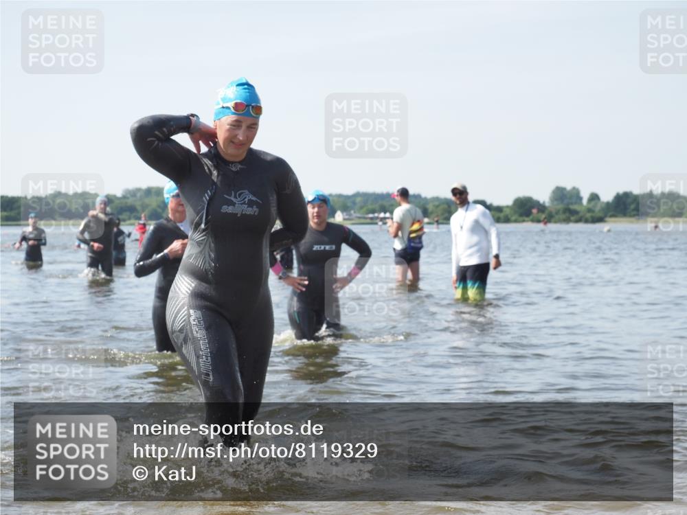22.06.2025 - Viking Triathlon KatJ http://msf.ph/oto/8119329 22.06.2025 10:46:49 Schwimmen 36, 143, 206, 498, 515 meine-sportfotos.de