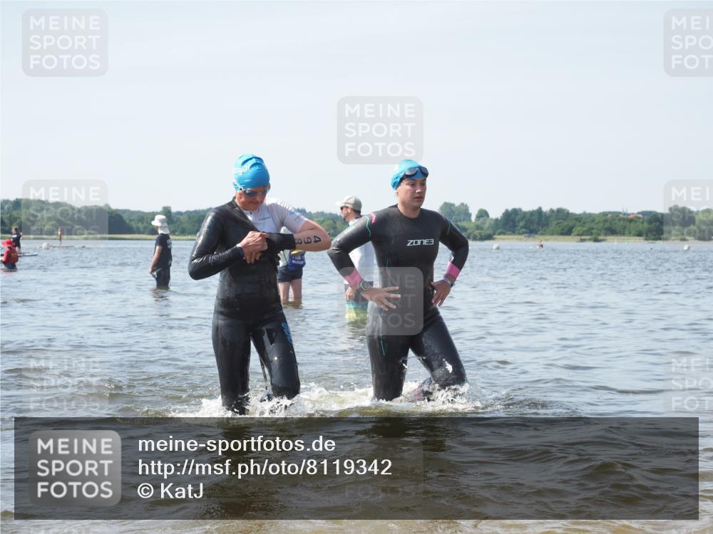 22.06.2025 - Viking Triathlon KatJ http://msf.ph/oto/8119342 22.06.2025 10:46:52 Schwimmen 36, 206, 378, 498, 515 meine-sportfotos.de
