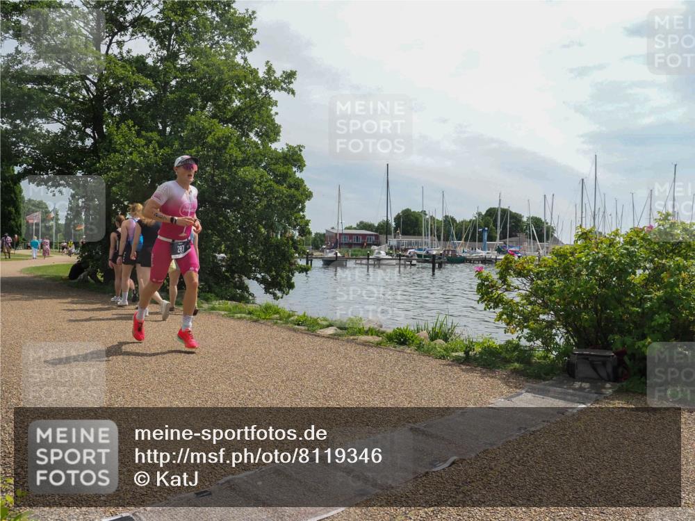 22.06.2025 - Viking Triathlon KatJ http://msf.ph/oto/8119346 22.06.2025 12:57:52 Laufen 287 meine-sportfotos.de