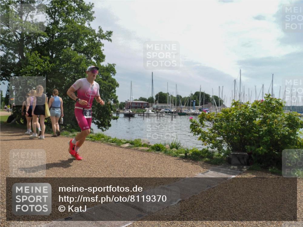 22.06.2025 - Viking Triathlon KatJ http://msf.ph/oto/8119370 22.06.2025 12:57:52 Laufen 287 meine-sportfotos.de