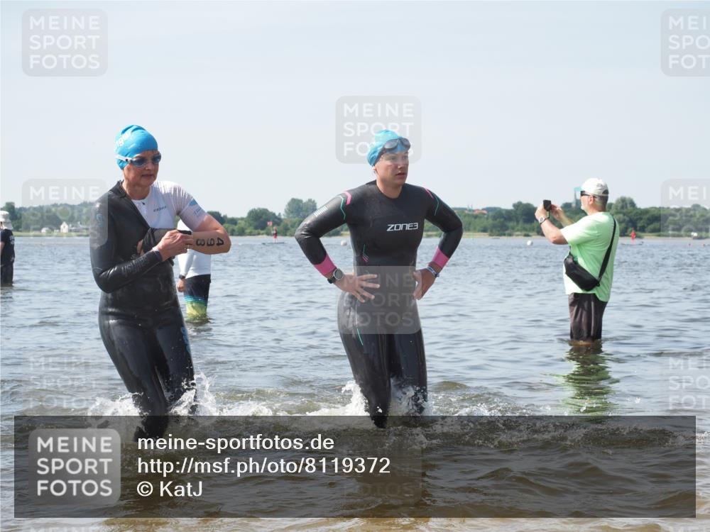 22.06.2025 - Viking Triathlon KatJ http://msf.ph/oto/8119372 22.06.2025 10:46:53 Schwimmen 36, 206, 378, 498, 515 meine-sportfotos.de