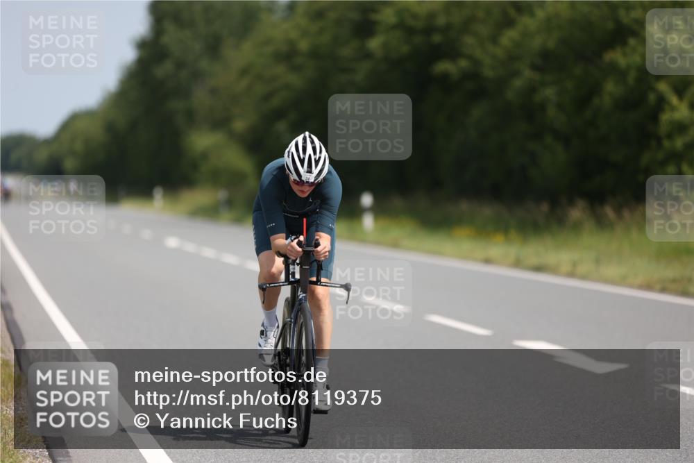 22.06.2025 - Viking Triathlon Yannick Fuchs http://msf.ph/oto/8119375 22.06.2025 11:44:38 Radfahren 24, 85, 114, 164, 204, 228, 313, 473, 540, 552, 603 meine-sportfotos.de