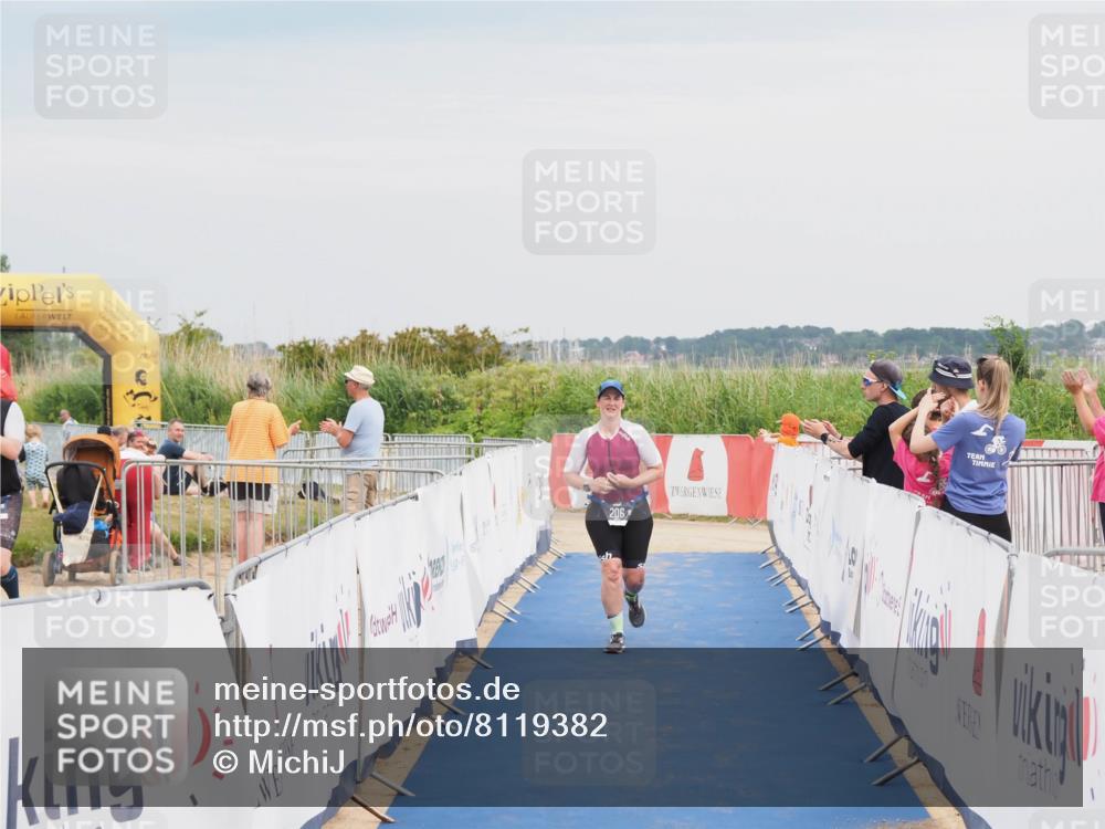 22.06.2025 - Viking Triathlon MichiJ http://msf.ph/oto/8119382 22.06.2025 17:00:46 Ziel 206 meine-sportfotos.de