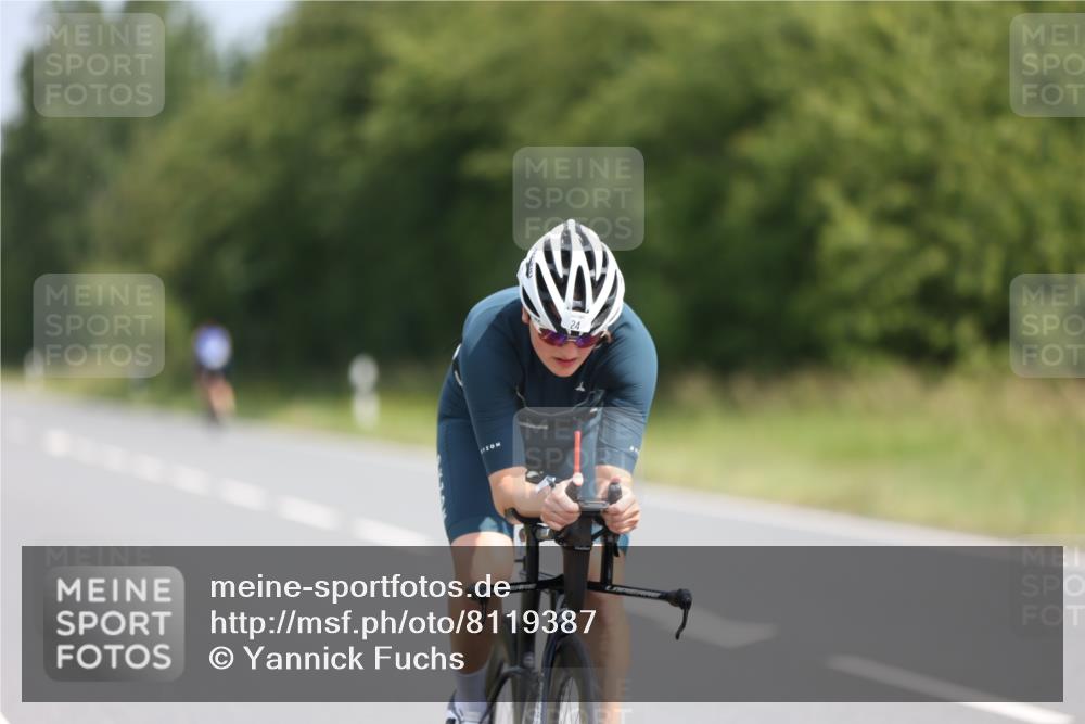22.06.2025 - Viking Triathlon Yannick Fuchs http://msf.ph/oto/8119387 22.06.2025 11:44:39 Radfahren 24, 85, 114, 164, 204, 228, 313, 366, 473, 540, 552, 603 meine-sportfotos.de