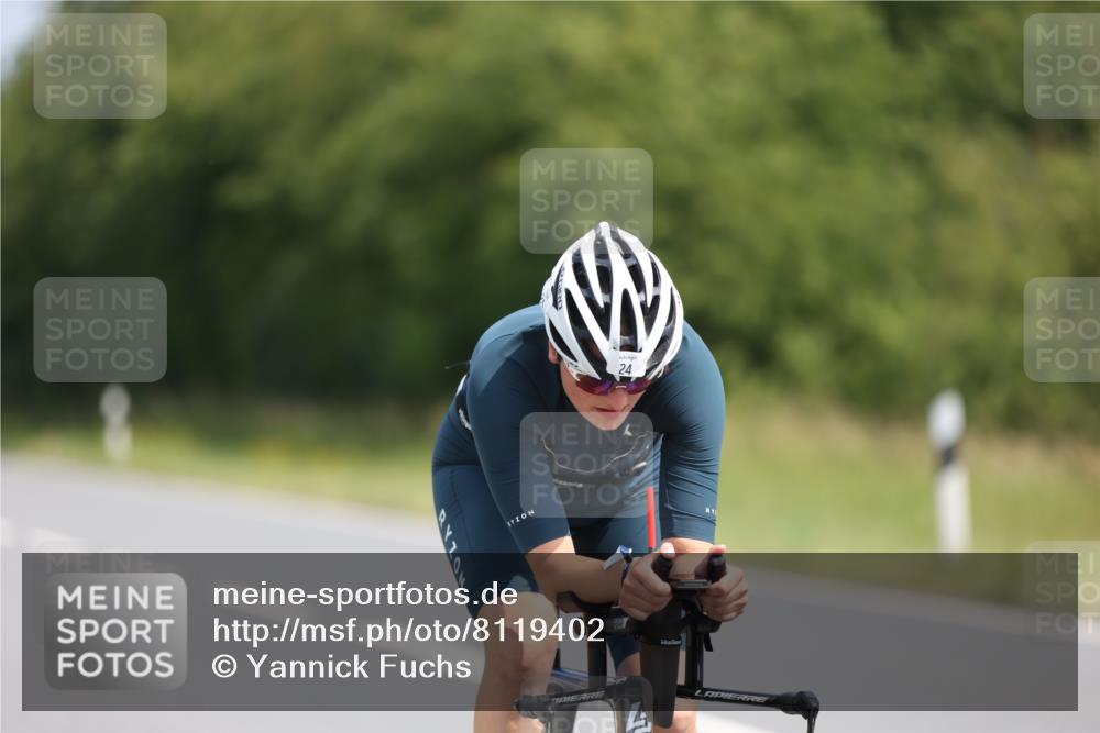 22.06.2025 - Viking Triathlon Yannick Fuchs http://msf.ph/oto/8119402 22.06.2025 11:44:39 Radfahren 24, 85, 114, 164, 204, 228, 313, 366, 473, 540, 552, 603 meine-sportfotos.de