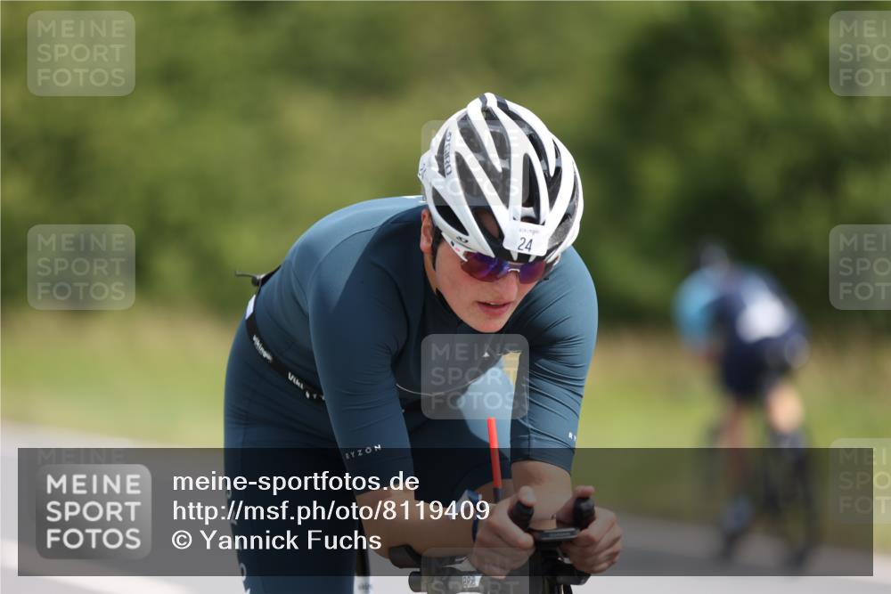 22.06.2025 - Viking Triathlon Yannick Fuchs http://msf.ph/oto/8119409 22.06.2025 11:44:40 Radfahren 24, 85, 114, 164, 204, 228, 313, 366, 473, 540, 552, 603 meine-sportfotos.de