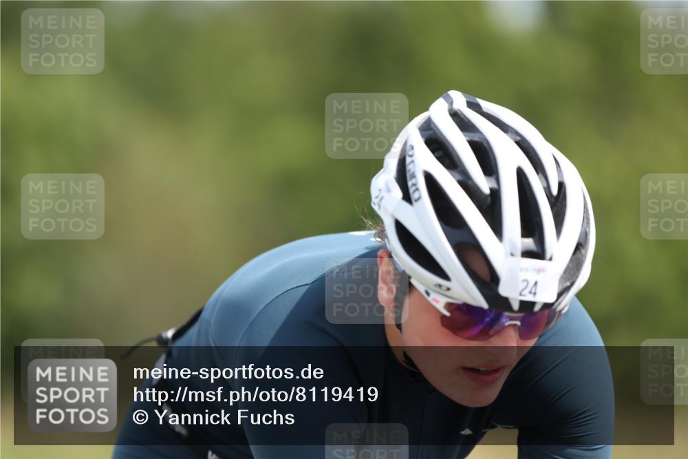 22.06.2025 - Viking Triathlon Yannick Fuchs http://msf.ph/oto/8119419 22.06.2025 11:44:40 Radfahren 24, 85, 114, 164, 204, 228, 313, 366, 473, 540, 552, 603 meine-sportfotos.de