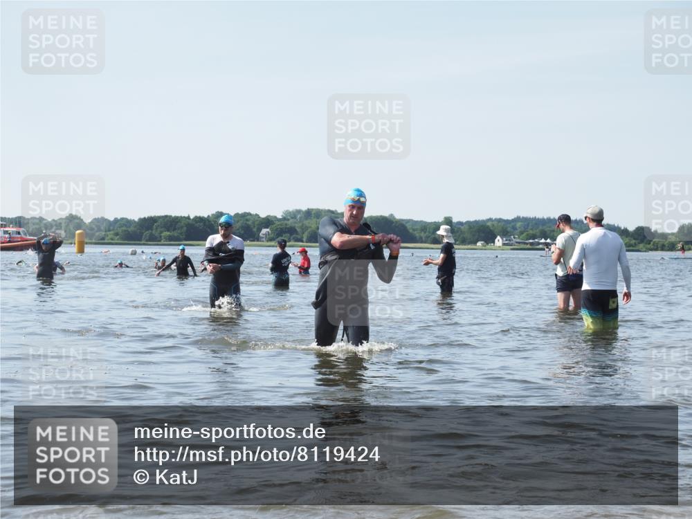 22.06.2025 - Viking Triathlon KatJ http://msf.ph/oto/8119424 22.06.2025 10:46:59 Schwimmen 36, 378, 498 meine-sportfotos.de