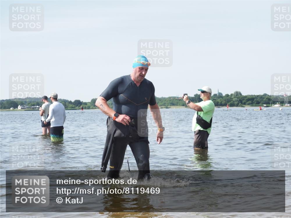 22.06.2025 - Viking Triathlon KatJ http://msf.ph/oto/8119469 22.06.2025 10:47:04 Schwimmen 36, 51, 378 meine-sportfotos.de