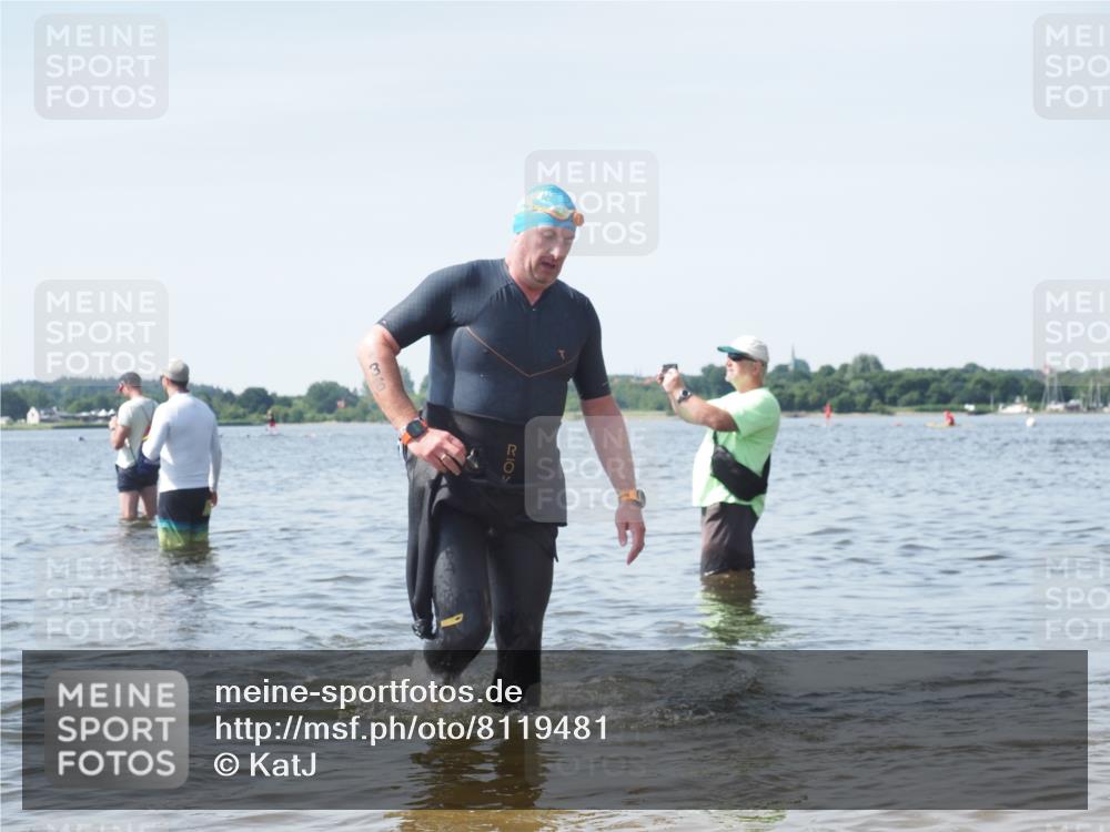 22.06.2025 - Viking Triathlon KatJ http://msf.ph/oto/8119481 22.06.2025 10:47:04 Schwimmen 36, 51, 378 meine-sportfotos.de